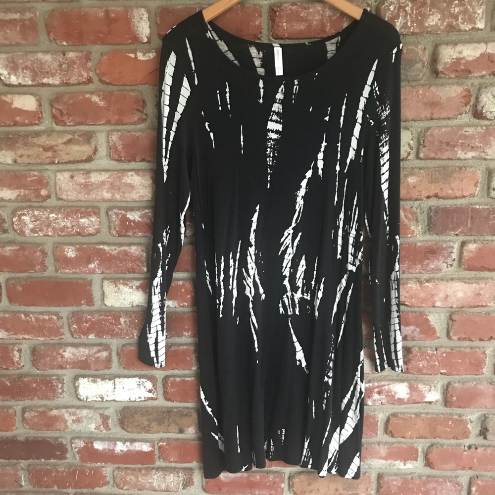 Long sleeved black dress